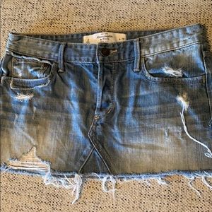 Abercrombie frayed jean mini skirt
